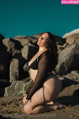 itsalexblair - wanna see how I got so wet? 💦