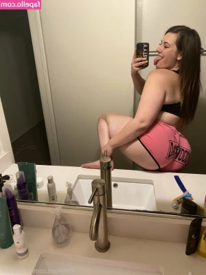 itsalexblair - tengo tantas ganas es de que te sientes y me pongas de rodillas a