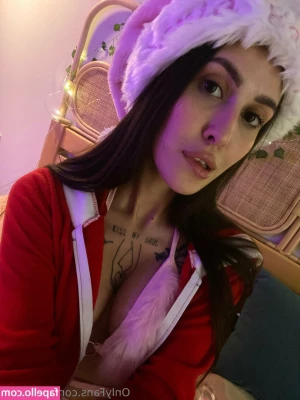 lera_jean [ lera-jean ] - I m a bad bunny today  I ll hop on your dick like a slut