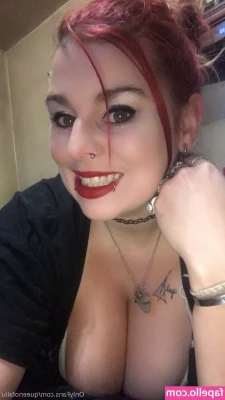 queenofallu - Is this an appropriate part outfit?  Tell me on my premium @nylon_lily
