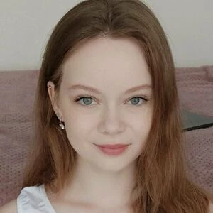 Bella Moore