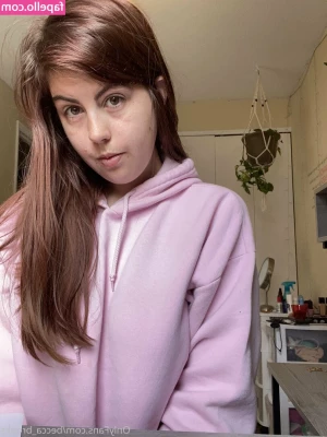 becca_brooks [ becca-brooks ] - Daddy played with my pussy and I was so wet
