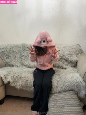 famishedbubblesfree - I couldn t hold it and I ended up like this