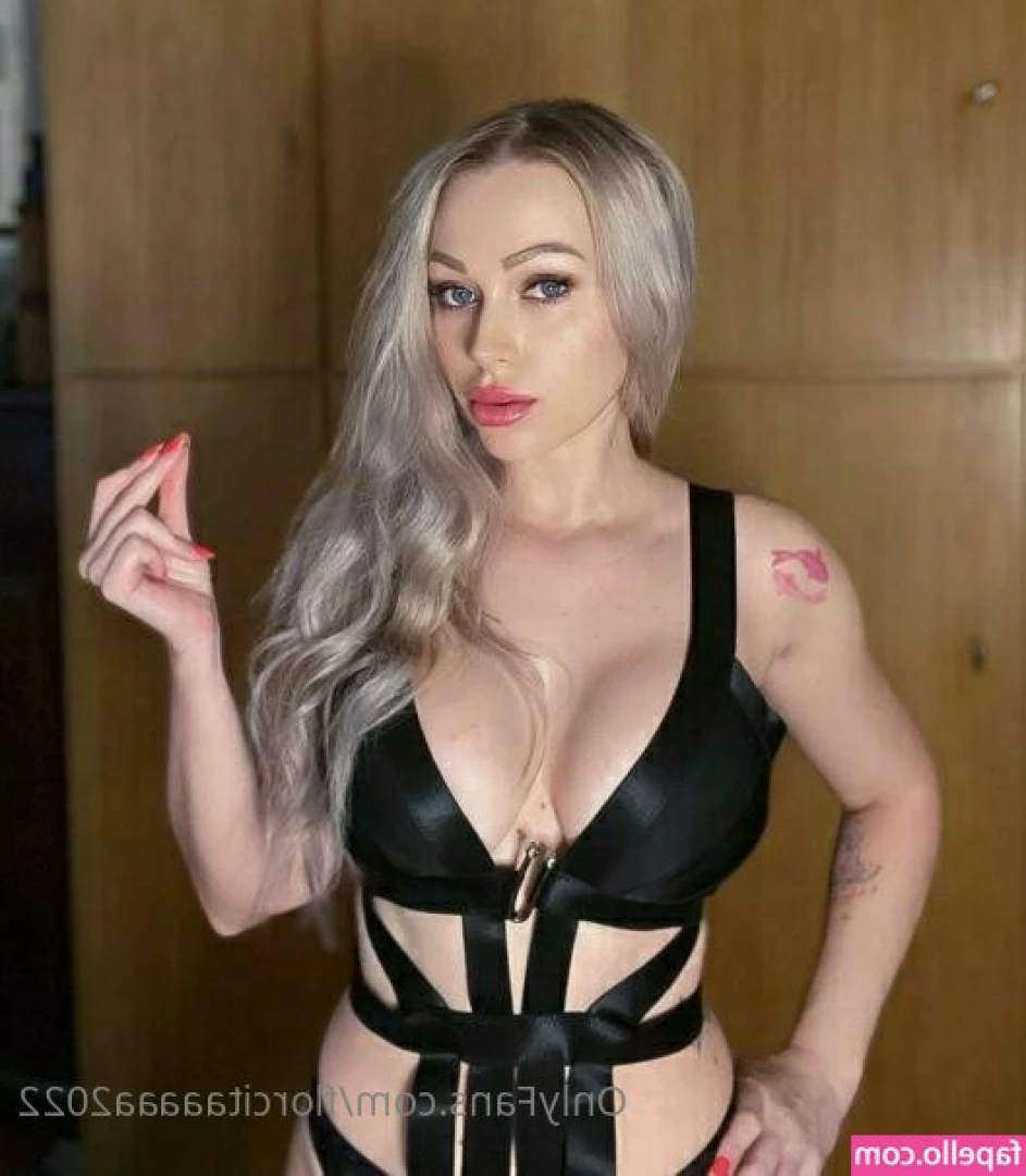 florcitaaaaa2022 - I need tips and take requests  I have a new topless video out if you