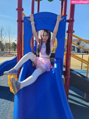 Krissi Pookie [ krissi-pookie ] - Pensou você no lugar desse travesseiro   Eu esfregando minha PPK em