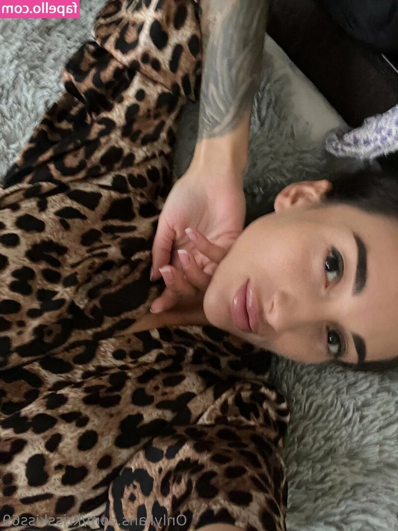 krisskiss69 - EN  Today I feel like a black panther  Ready to scratch YOU  I am