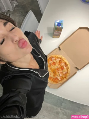 krisskiss69 - I m back with the best booty content   missed you all