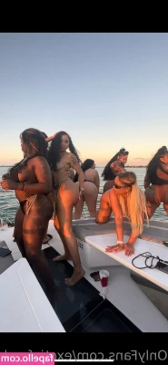 prettyexoticbaby - shower fun