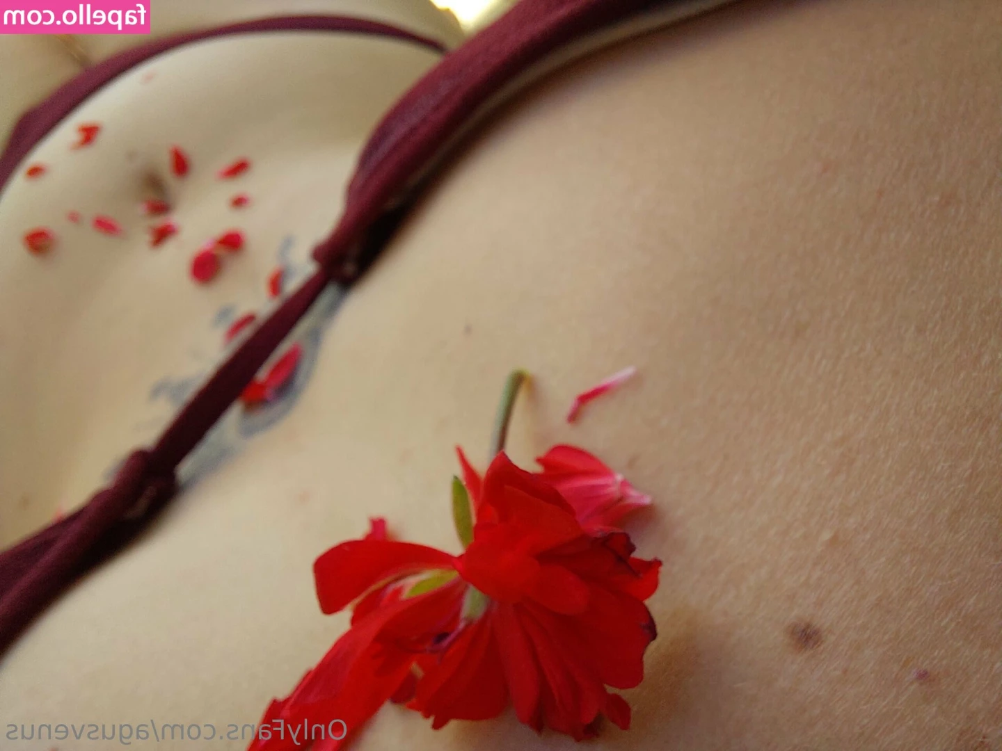 agusvenus - A little side boob action for ya?