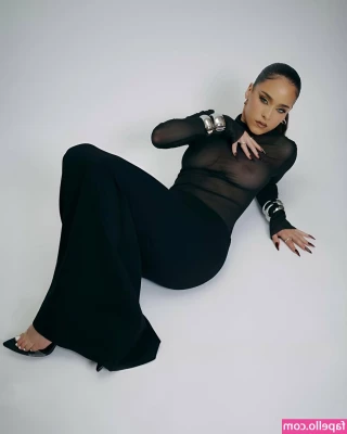 Maeta - Sucking makes me so wet