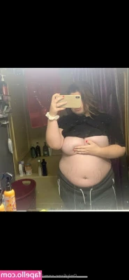 penelopejadefree - Life is better when you re with a big booty bitch on the beach
