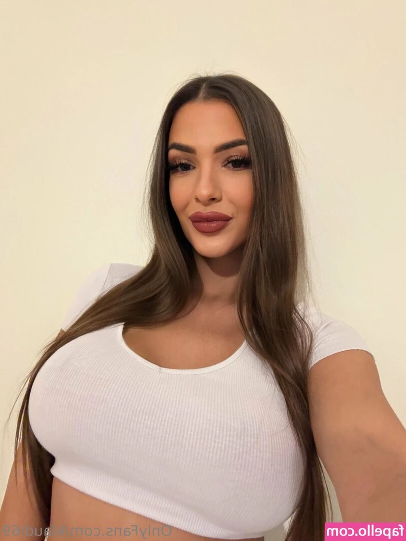 zoexhill - At the Dolce and Gabbana with my Findom girlfriend draining subs 