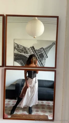 peachysammy - I want to gently bite your ear    pressing my naked body against