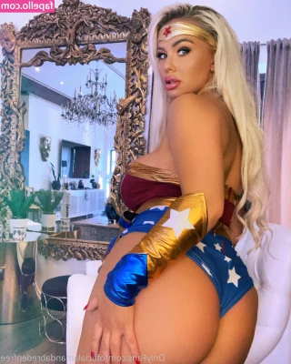officialamandabredenfree - Havey you checked your messages? 😈