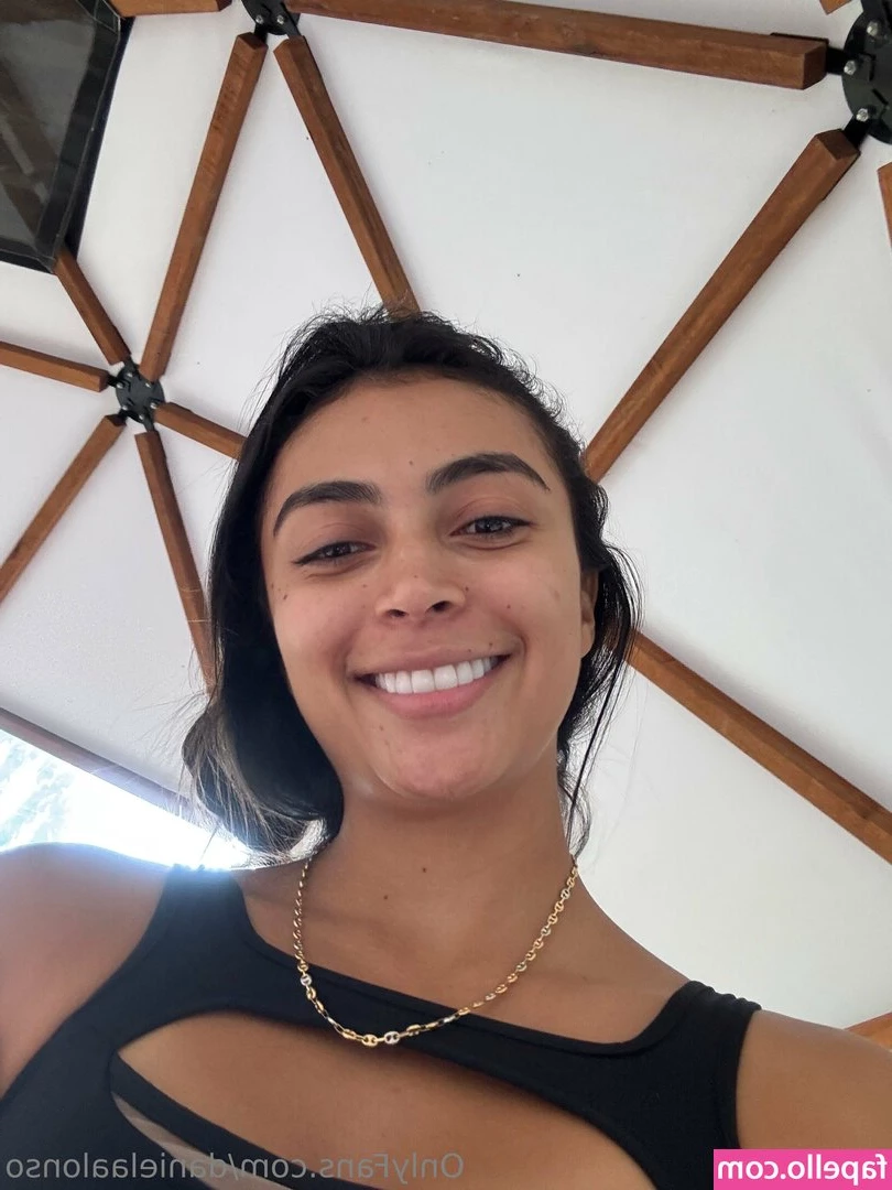 danielaalonso [ danielaalonso-3 ] - Literally obsessed