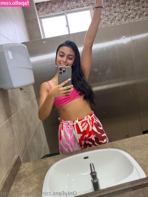 danielaalonso [ danielaalonso-3 ] - mirror pics like these 🤤🤤😳🙈