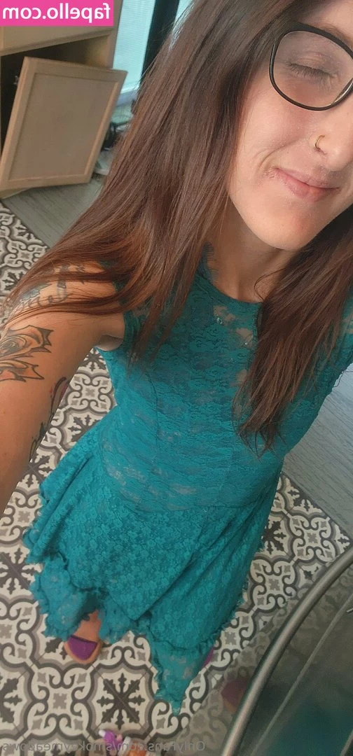 smokeymeadows - I heard armpit fetish was a thing! 😉  If it's YOUR thing, you'll
