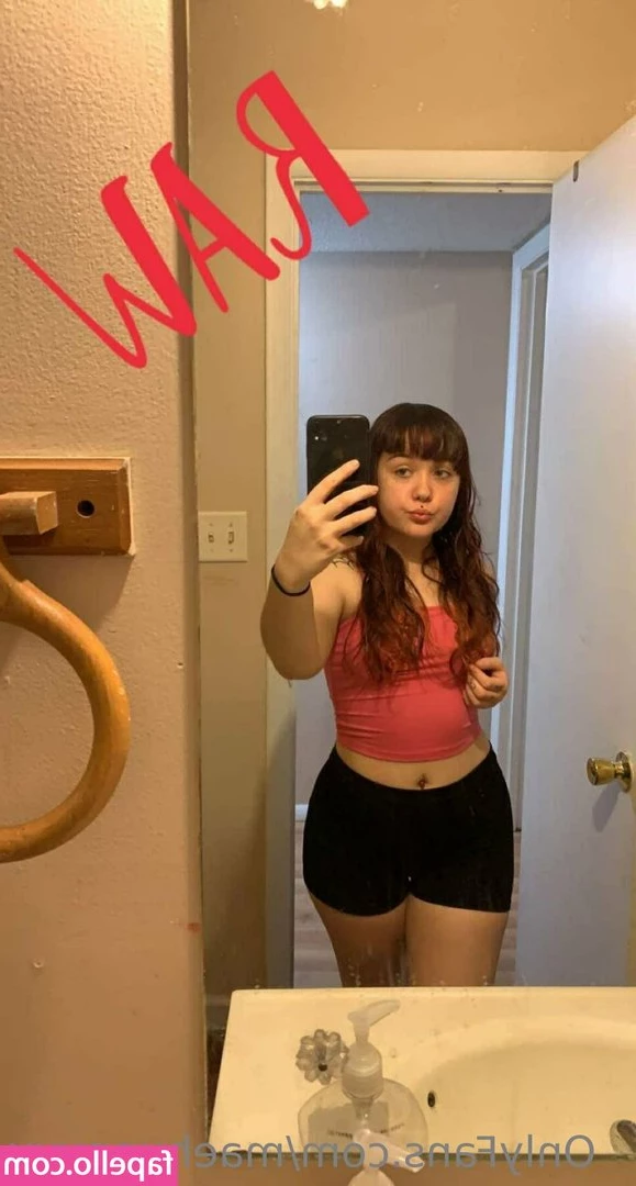 mhunnyyy - Pics of my booty   HAPPY HOLIDAYS