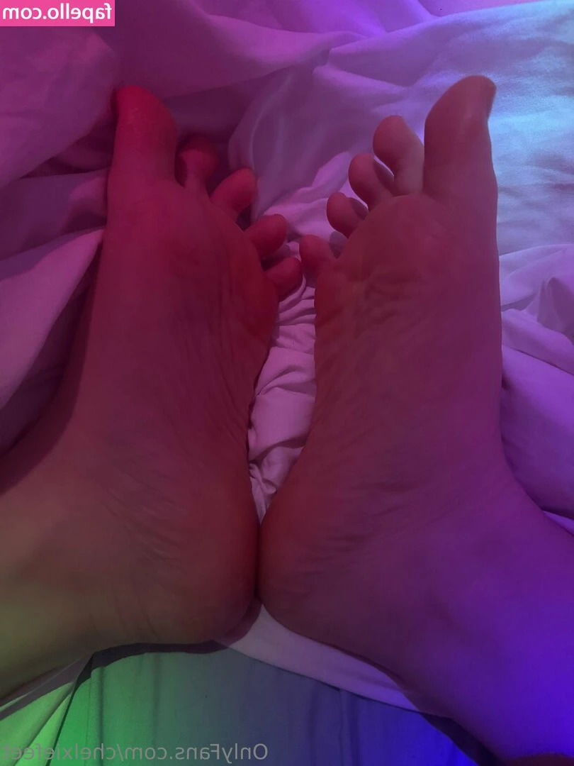 chelxiefeet - For my nail lovers and tickle clients