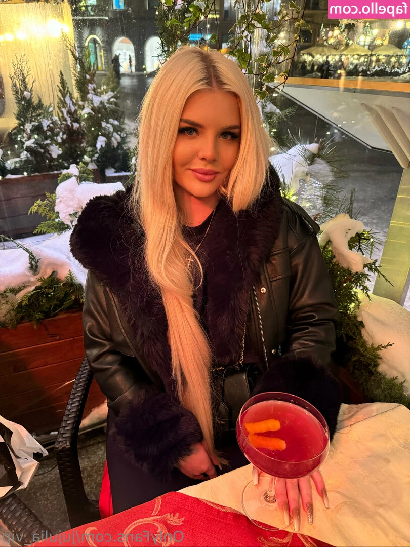 yourlilparadise - sexxxy nipple play anyone