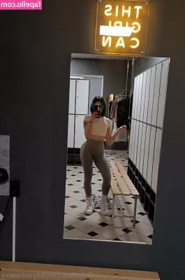 ksyushasexy - Do you want to lick my pussy  Vorresti leccarmela