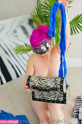 mummawinter - Do u like nude and my feet