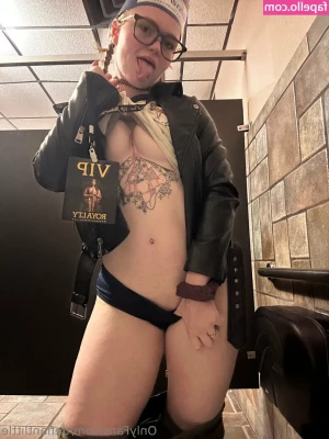 defiantlittle - anyone else check themselves out in the mirror before a shower  I
