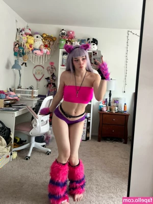 jellofangs - Now who s ready to oil me up