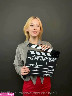 ovelymila_official [ ovelymila-official ] - Ara ara~ This horny Magia Baiser is craving a real hot dick after