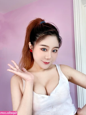 Uying - Soaked