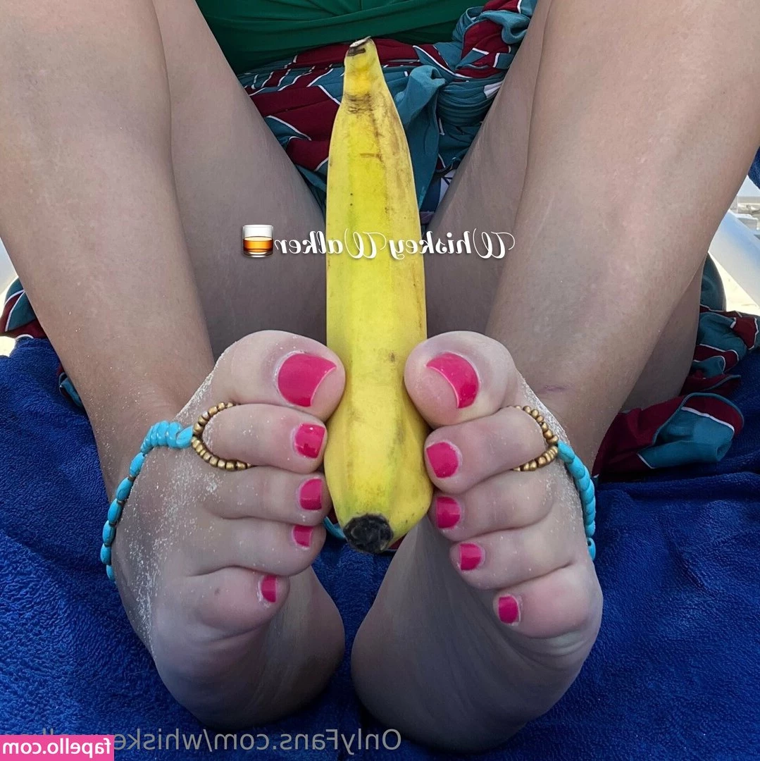 whiskeywalker - Sneak peak of a pic from Hand Job Set 4  don t you wanna see it