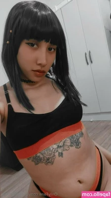 sweetnemeia - Kneel and say goodnight to Mistress