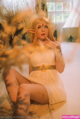 Nia_Cosplay [ nia-cosplay ] - Eat up this big black girl cock!!! p.s. (Sorry for the glaring