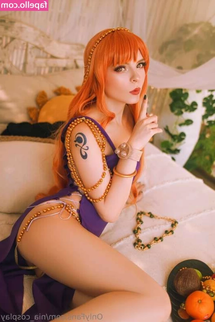 Nia_Cosplay [ nia-cosplay ] - Is it obvious I steal souls  Now send me Christmas cash  swine