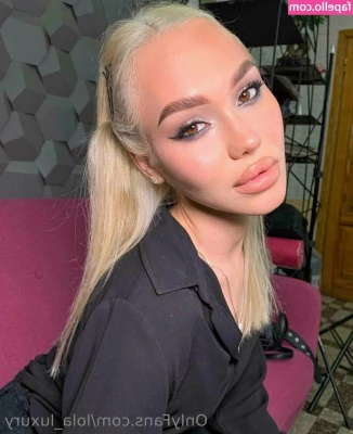 lola_luxury [ lola-luxury ] - Hot  Fucking  Damn   Think you can handle this set baby