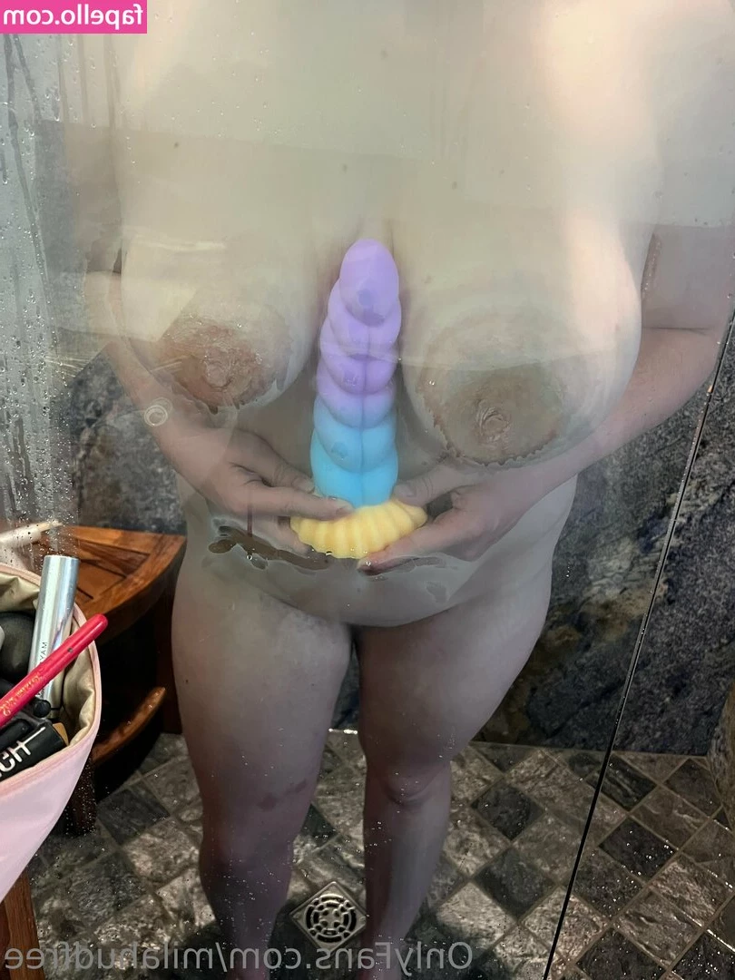 milahudfree - Help me with your fingers