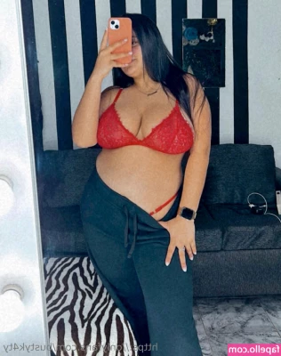bustyk4ty - Wanna join and chill? 😉