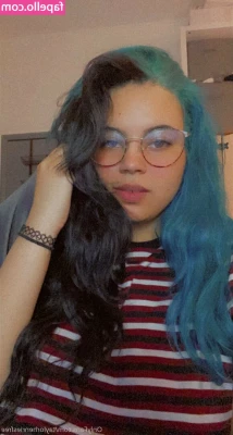 taylorhenriesfree - 𝓗𝓪𝓹𝓹𝔂 𝔀𝓸𝓶𝓮𝓷´𝓼 𝓭𝓪𝔂 🌹💖