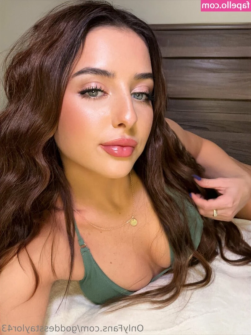 goddesstaylor43 - mood