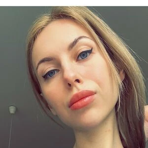 blondenextdoor25