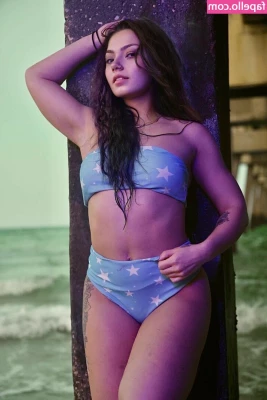 Skye Dolecki [ skye-dolecki ] - Loving taking shots with low lights