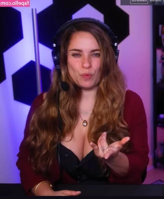 Kristen Stephensonpino [ kristen-stephensonpino ] - Girl You Better Work That Shit🍑🍑🔥🔥🔥💰💰