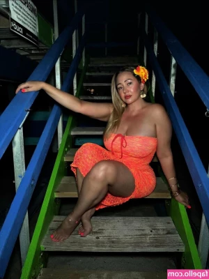 Matessa Nicole [ matessa-nicole-2 ] - Suns Out Buns Out! Happy Titty Tuesday!
