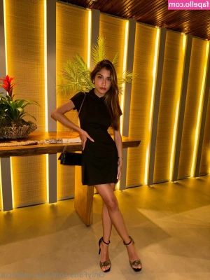 Mia Valencia [ mia-valencia ] - Sexxxy in red