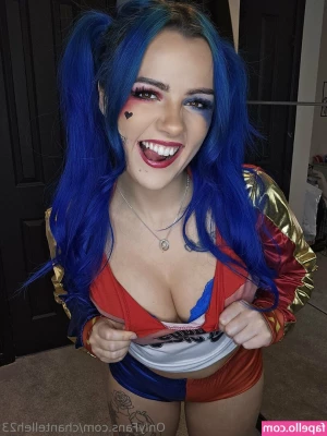 chantelleh23 [ chantelleh23-3 ] - Oops you caught me playing 🤭 you gonna give me a hand?.....