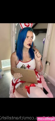 chantelleh23 [ chantelleh23-3 ] - Please caress my curves! Show me how much you want me 😈💋