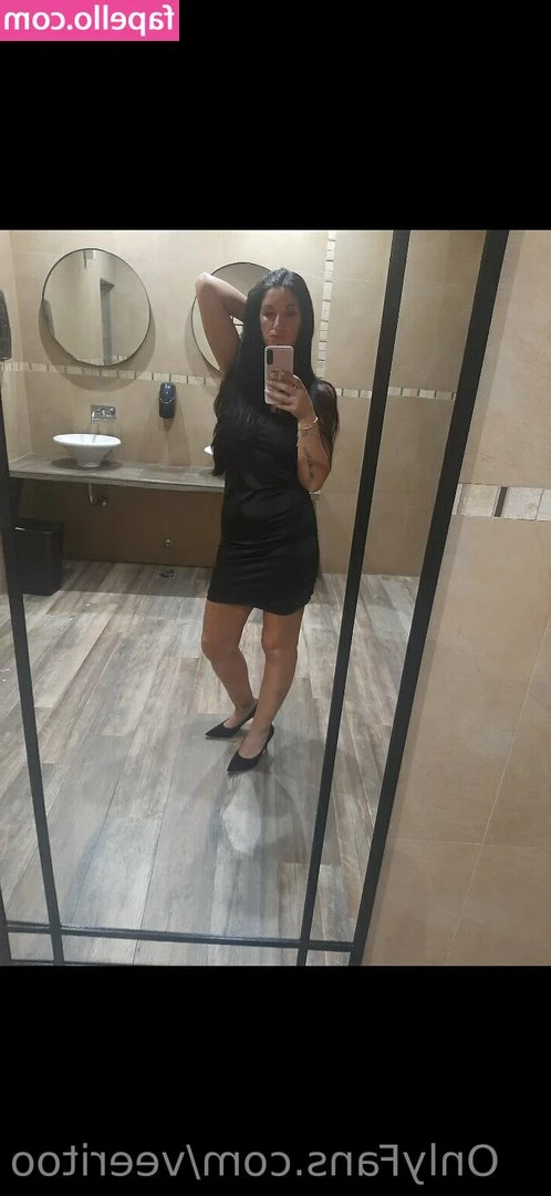 veeritoo - a hot show with dirty talk  oil show  and cum show