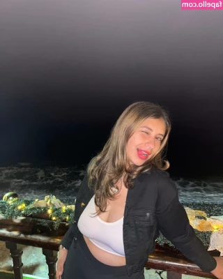 Xiomara Vasquez [ xiomara-vasquez ] - Want to see the clip and send a message to