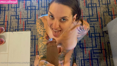 Rocky Emerson - Tall Pornstar [ rocky-emerson-tall-pornstar ] - I send you a little extra  don t be shy and message me if you want