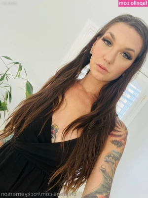 Rocky Emerson - Tall Pornstar [ rocky-emerson-tall-pornstar ] - Se sei uno sch1avo questa pagina fa per te